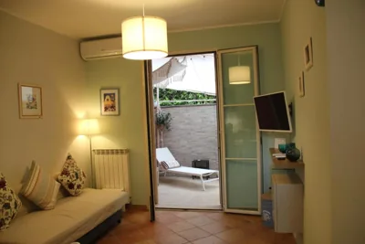 Casa Lucia private CAR or Motorcycle park – Photos 12